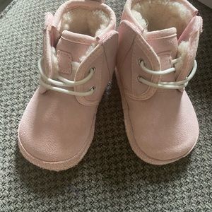 Ugg’s infant boots size 4/5